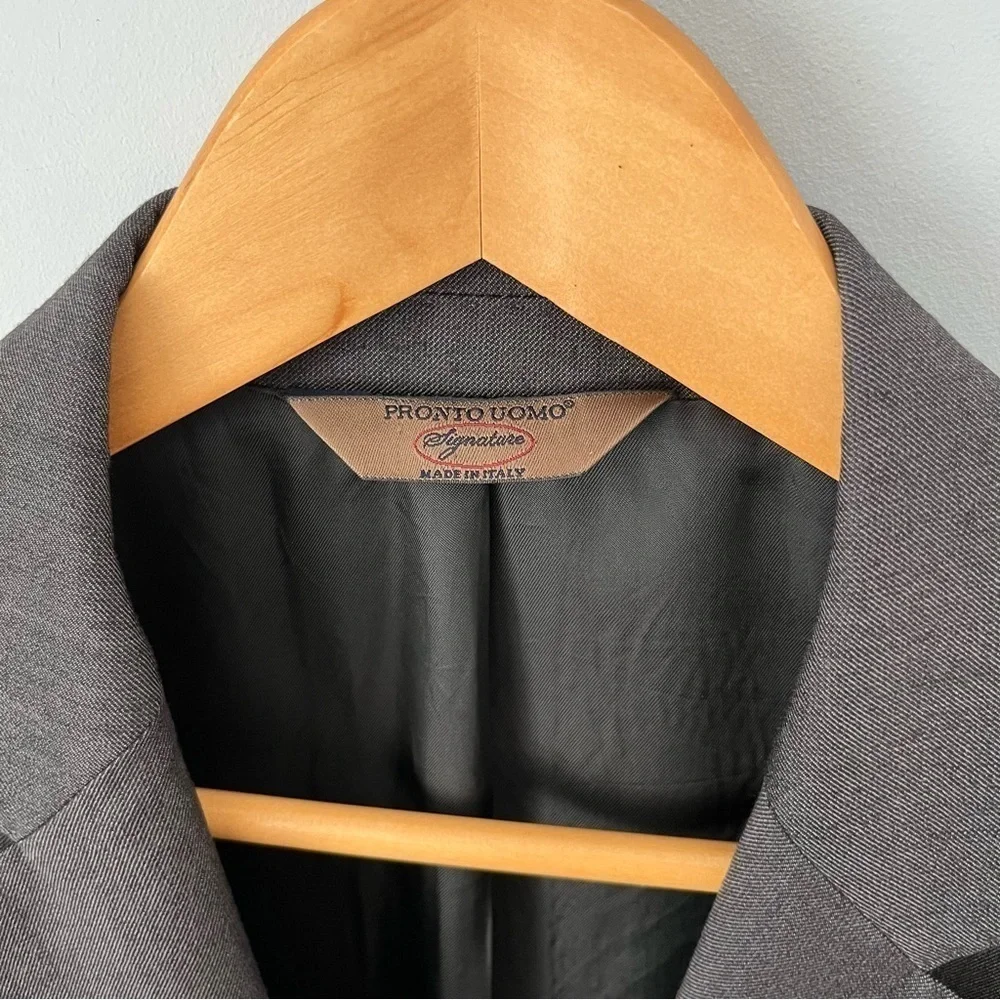Pronto Uomo Signature Single Breasted 100% Wool Stone Gray Suit Jacket Size 42R